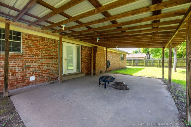 2332 S Nogales Avenue, Tulsa, OK 74107