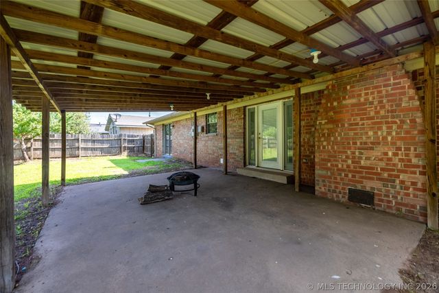 2332 S Nogales Avenue, Tulsa, OK 74107