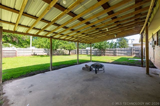 2332 S Nogales Avenue, Tulsa, OK 74107
