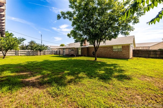 2332 S Nogales Avenue, Tulsa, OK 74107