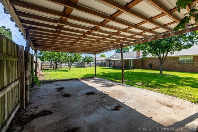 2332 S Nogales Avenue, Tulsa, OK 74107