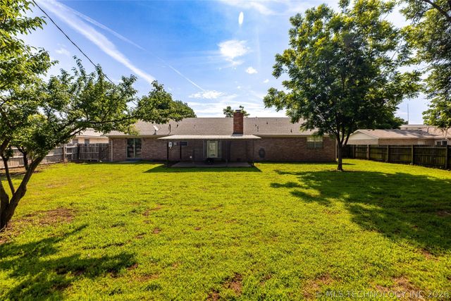 2332 S Nogales Avenue, Tulsa, OK 74107
