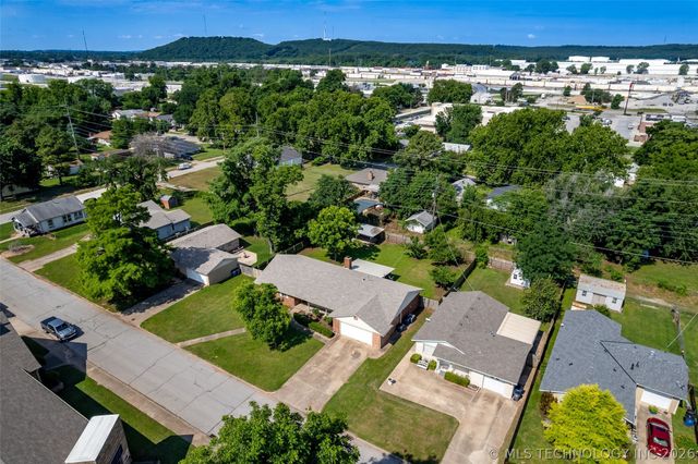 2332 S Nogales Avenue, Tulsa, OK 74107
