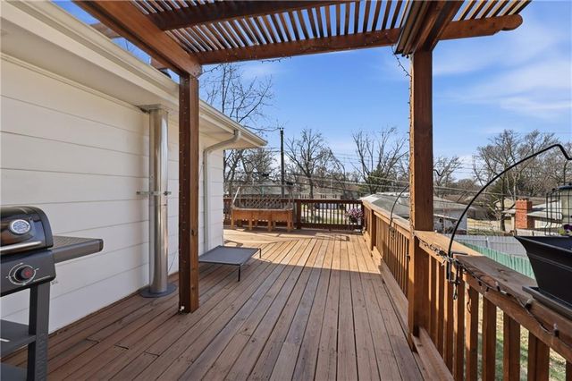 6915 NW 79th Terrace, Kansas City, MO 64152