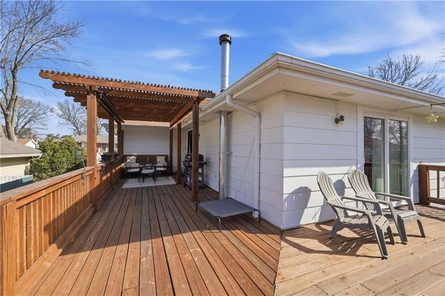 6915 NW 79th Terrace, Kansas City, MO 64152