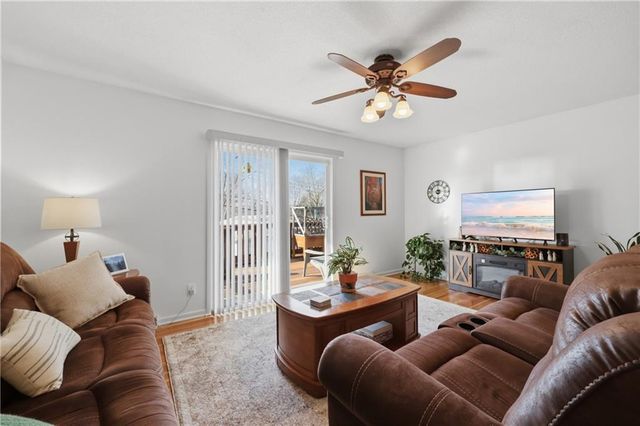 6915 NW 79th Terrace, Kansas City, MO 64152