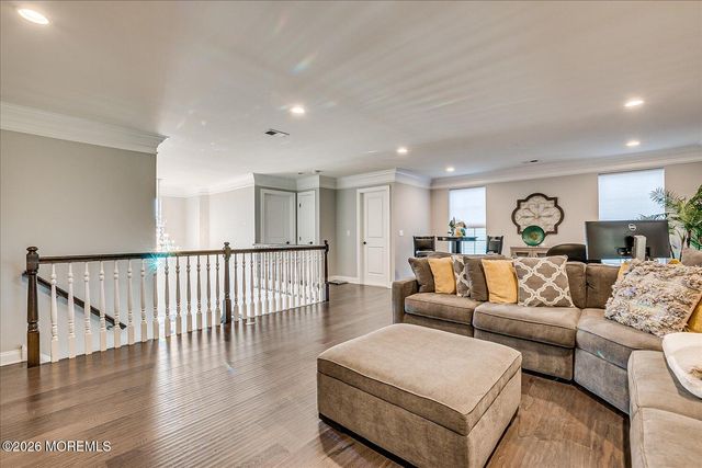 9 Militia Hill Road, Freehold, NJ 07728