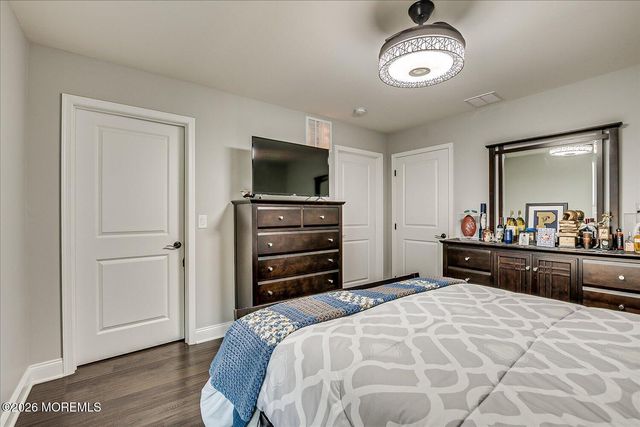 9 Militia Hill Road, Freehold, NJ 07728