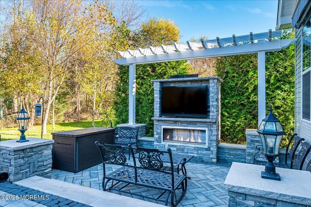 9 Militia Hill Road, Freehold, NJ 07728