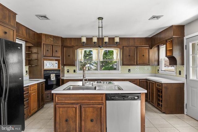 41 EVERGREEN, Bellmawr, NJ 08031