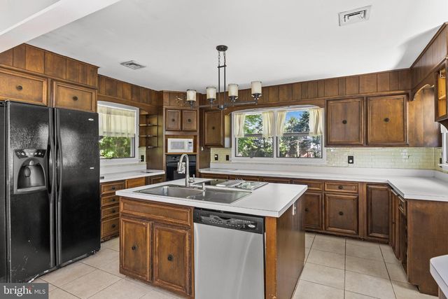 41 EVERGREEN, Bellmawr, NJ 08031