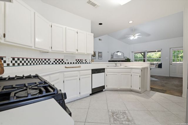 67 CROSS CYN, San Antonio, TX 78247