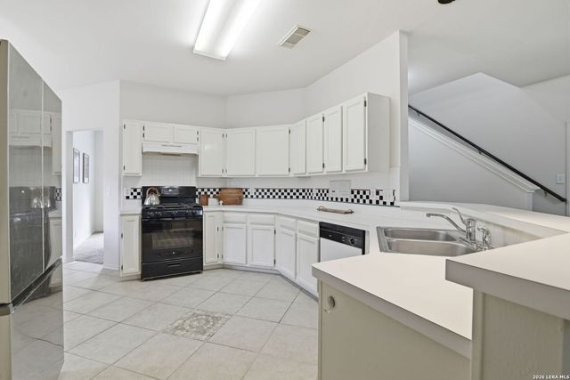 67 CROSS CYN, San Antonio, TX 78247