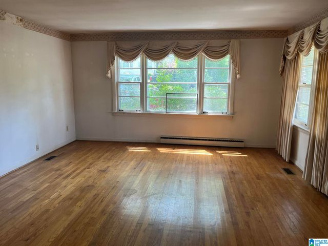 602 OAK STREET, Talladega, AL 35160