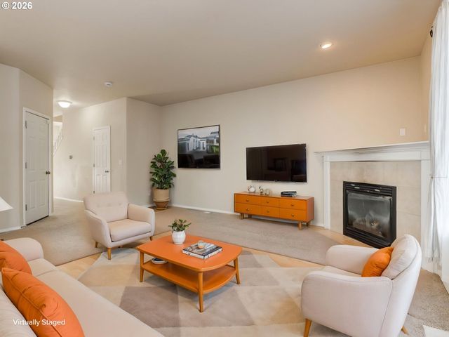 759 Se CAMELLIA Ct, Hillsboro, OR 97123