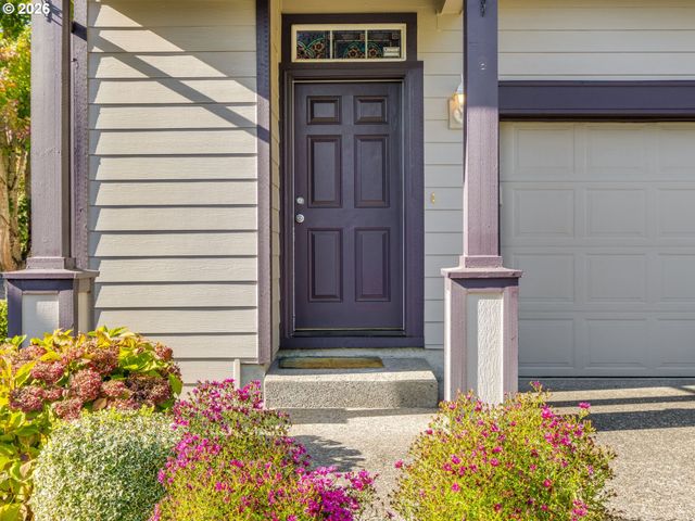 759 Se CAMELLIA Ct, Hillsboro, OR 97123