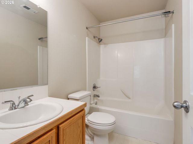 759 Se CAMELLIA Ct, Hillsboro, OR 97123