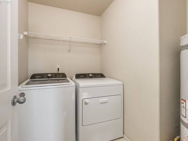 759 Se CAMELLIA Ct, Hillsboro, OR 97123