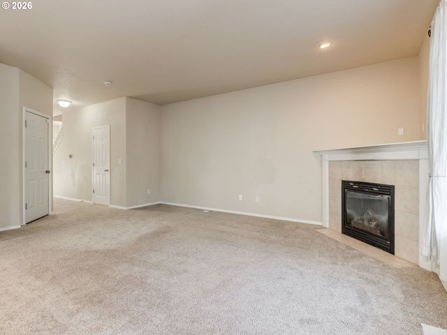 759 Se CAMELLIA Ct, Hillsboro, OR 97123