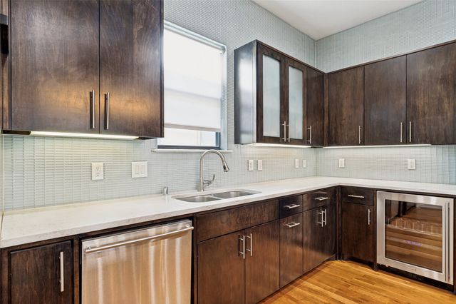 4618 Cedar Springs Road B, Dallas, TX 75219