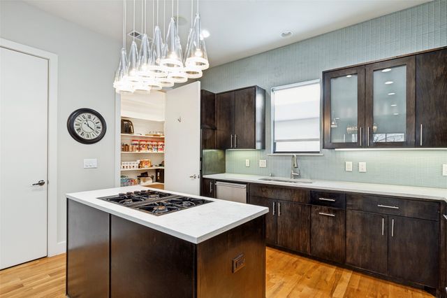 4618 Cedar Springs Road B, Dallas, TX 75219