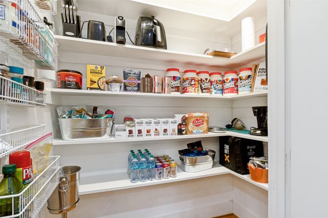 4618 Cedar Springs Road B, Dallas, TX 75219