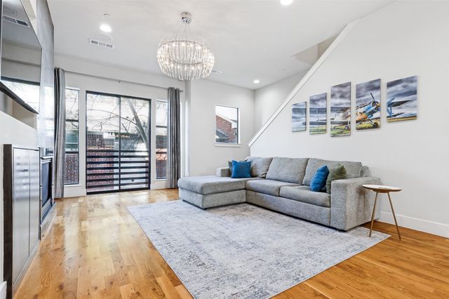 4618 Cedar Springs Road B, Dallas, TX 75219