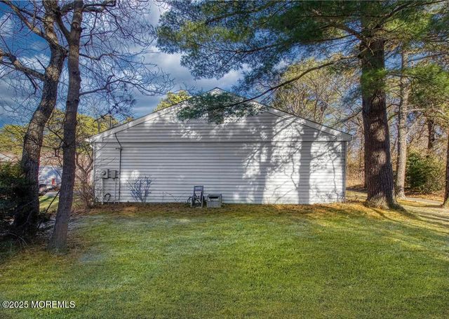 519A Cheshire Court A, Manchester, NJ 08759