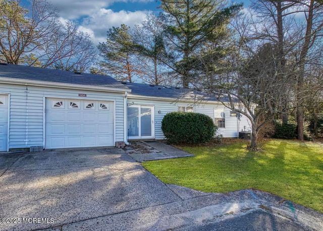 519A Cheshire Court A, Manchester, NJ 08759