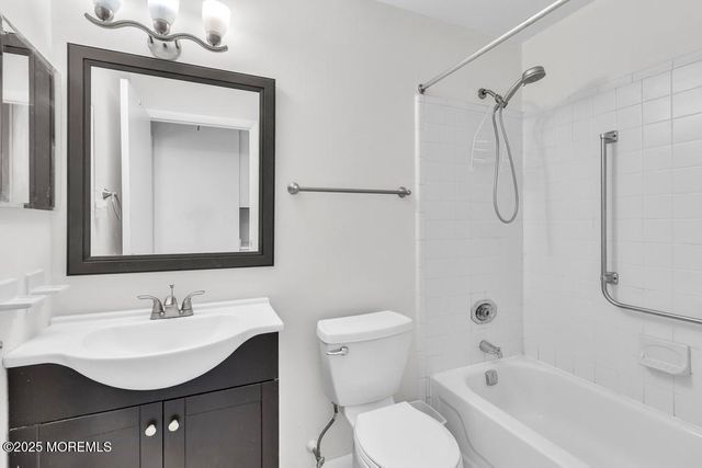 519A Cheshire Court A, Manchester, NJ 08759