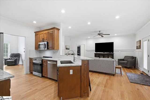 1019 Bannister Road, Starr, SC 29684