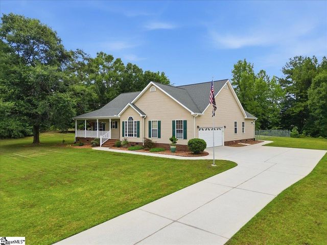 1019 Bannister Road, Starr, SC 29684