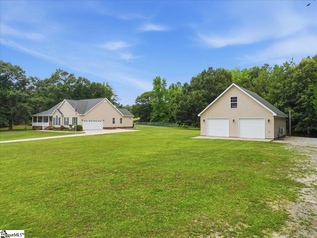 1019 Bannister Road, Starr, SC 29684
