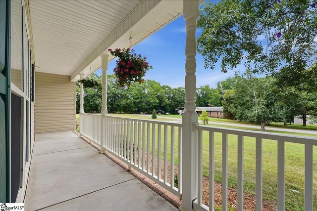 1019 Bannister Road, Starr, SC 29684