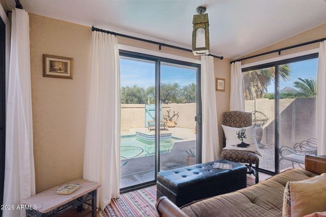 9066 E EVANS Drive, Scottsdale, AZ 85260