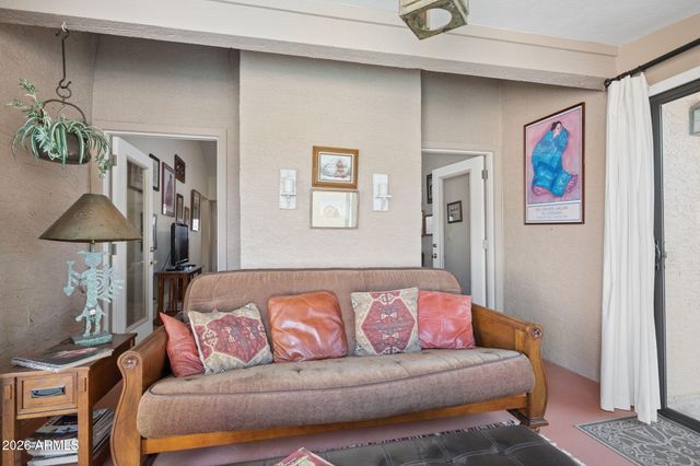 9066 E EVANS Drive, Scottsdale, AZ 85260