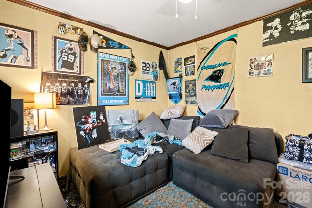 3568 Briarcliff Acres Drive, Lincolnton, NC 28092