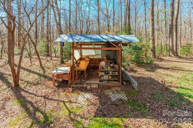 3568 Briarcliff Acres Drive, Lincolnton, NC 28092