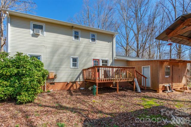 3568 Briarcliff Acres Drive, Lincolnton, NC 28092