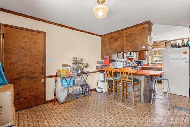 3568 Briarcliff Acres Drive, Lincolnton, NC 28092