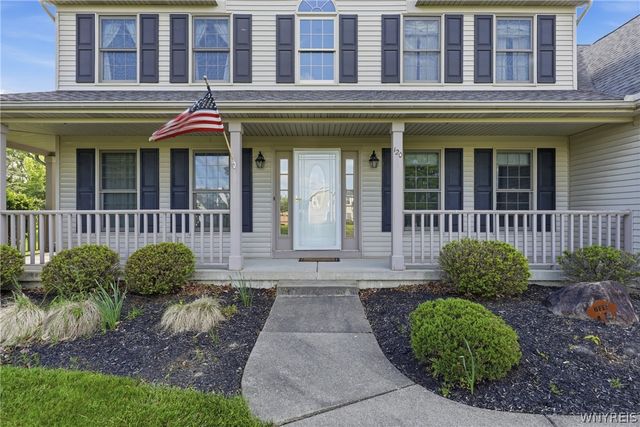 120 Norwood Lane, Orchard Park, NY 14127