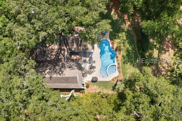 44 Off Shore, Hilton Head Island, SC 29928