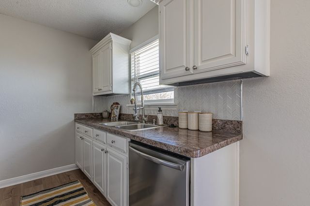 131 Sierra Court, Glenn Heights, TX 75154