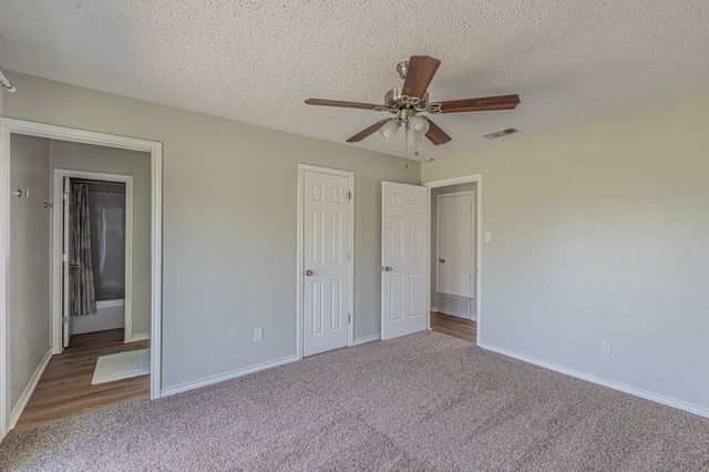 131 Sierra Court, Glenn Heights, TX 75154