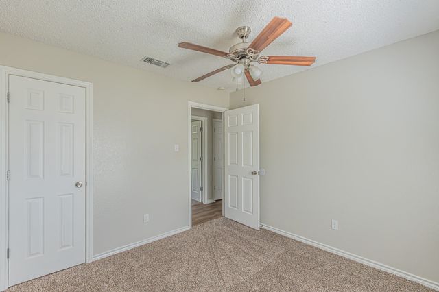 131 Sierra Court, Glenn Heights, TX 75154