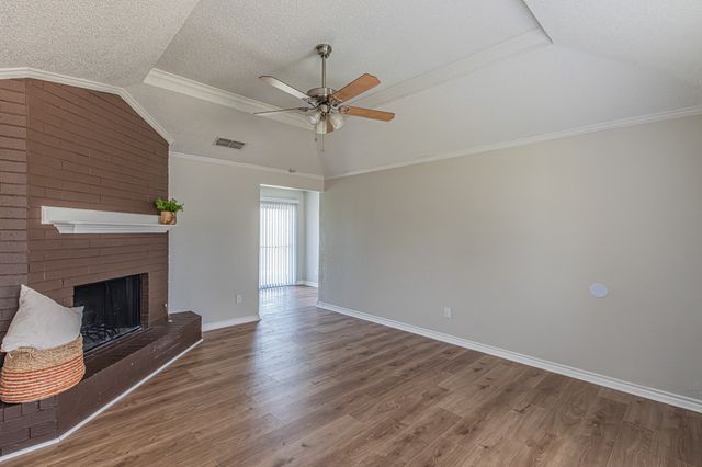 131 Sierra Court, Glenn Heights, TX 75154