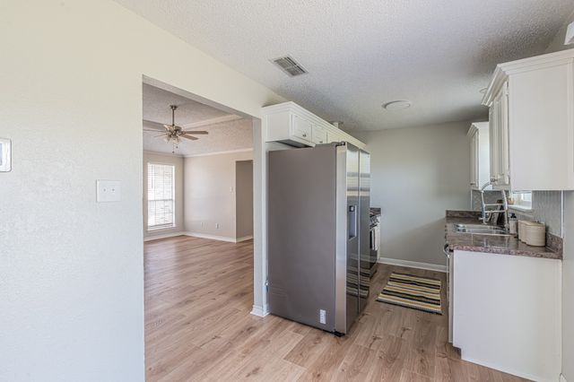 131 Sierra Court, Glenn Heights, TX 75154