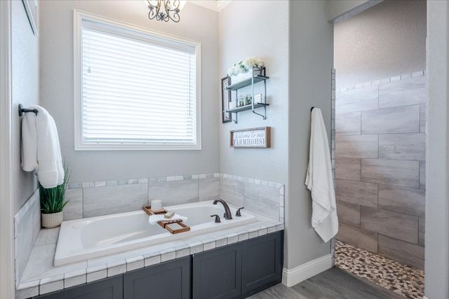 104 Lagrange Court, Weatherford, TX 76088