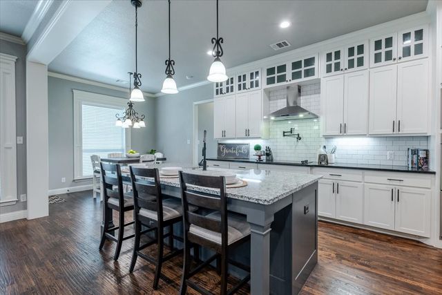 104 Lagrange Court, Weatherford, TX 76088