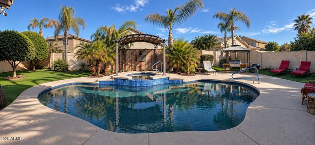 872 E TOLEDO Street, Gilbert, AZ 85295